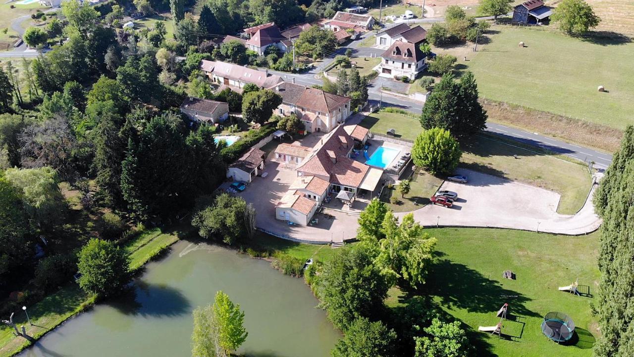 Le Domaine De L'Etang De Sandanet Issac Exterior photo